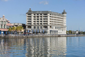  Labourdonnais Waterfront Hotel  Лес Салинес
